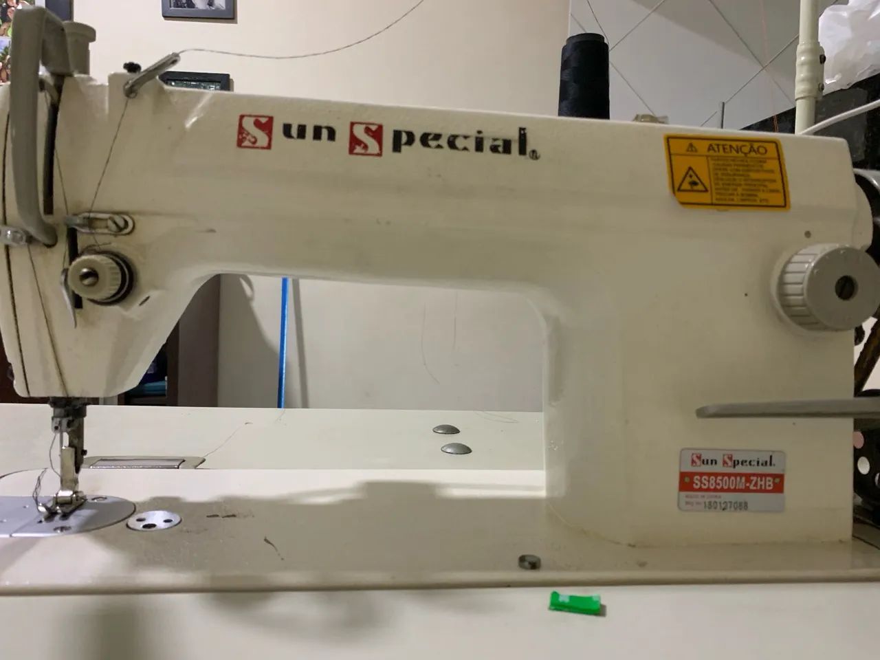 Maquina reta  - Foto 2