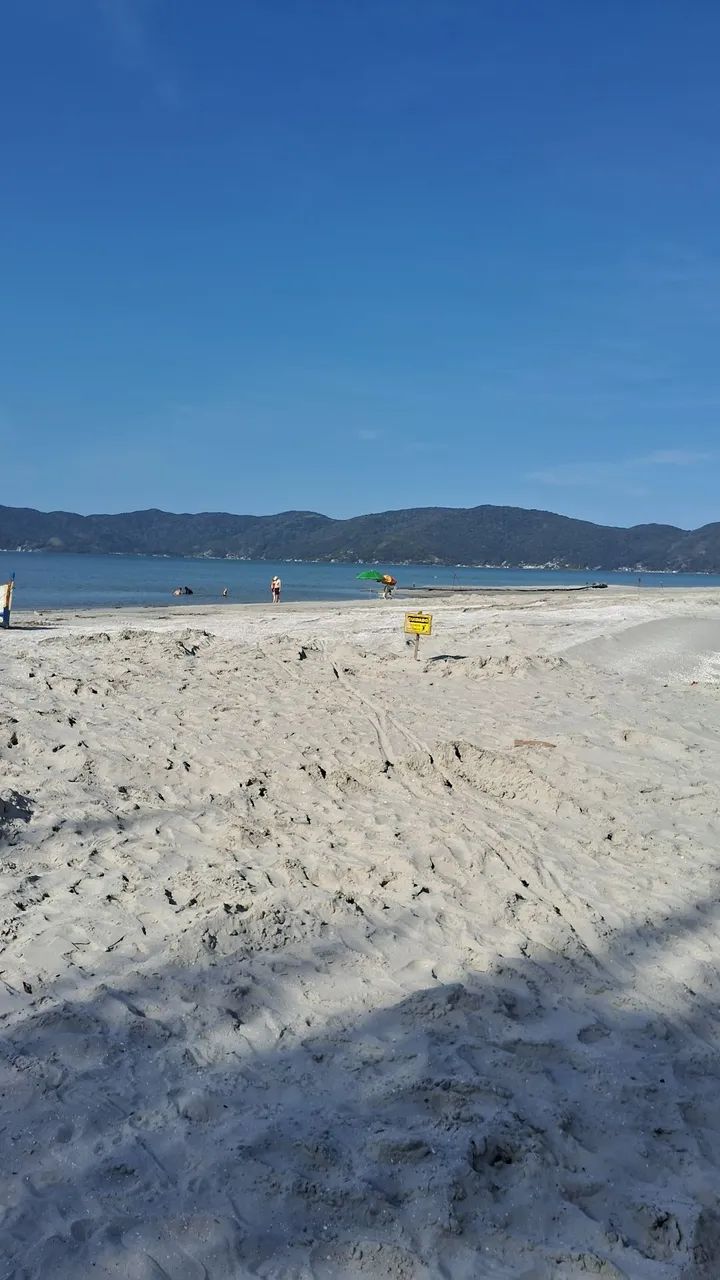 Casa de praia pé na areia avalio permuta ou troca - Foto 3