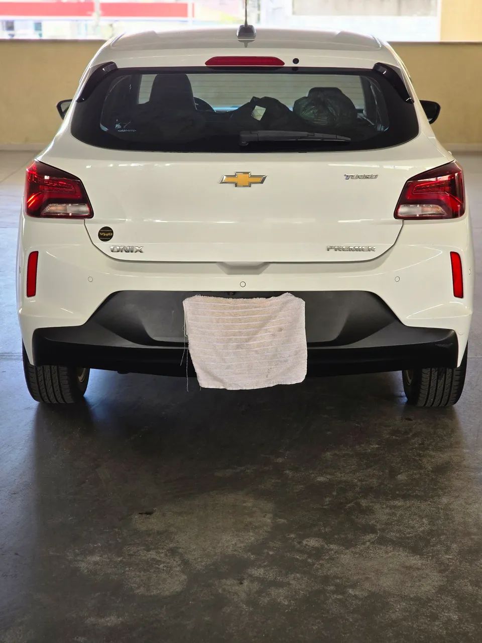ONIX HATCH PREMIUM 1.0 TB 2020 - Foto 2
