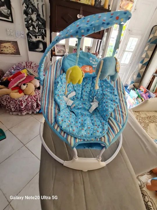 Cadeira para bebê toca música e vibra  - Foto 3