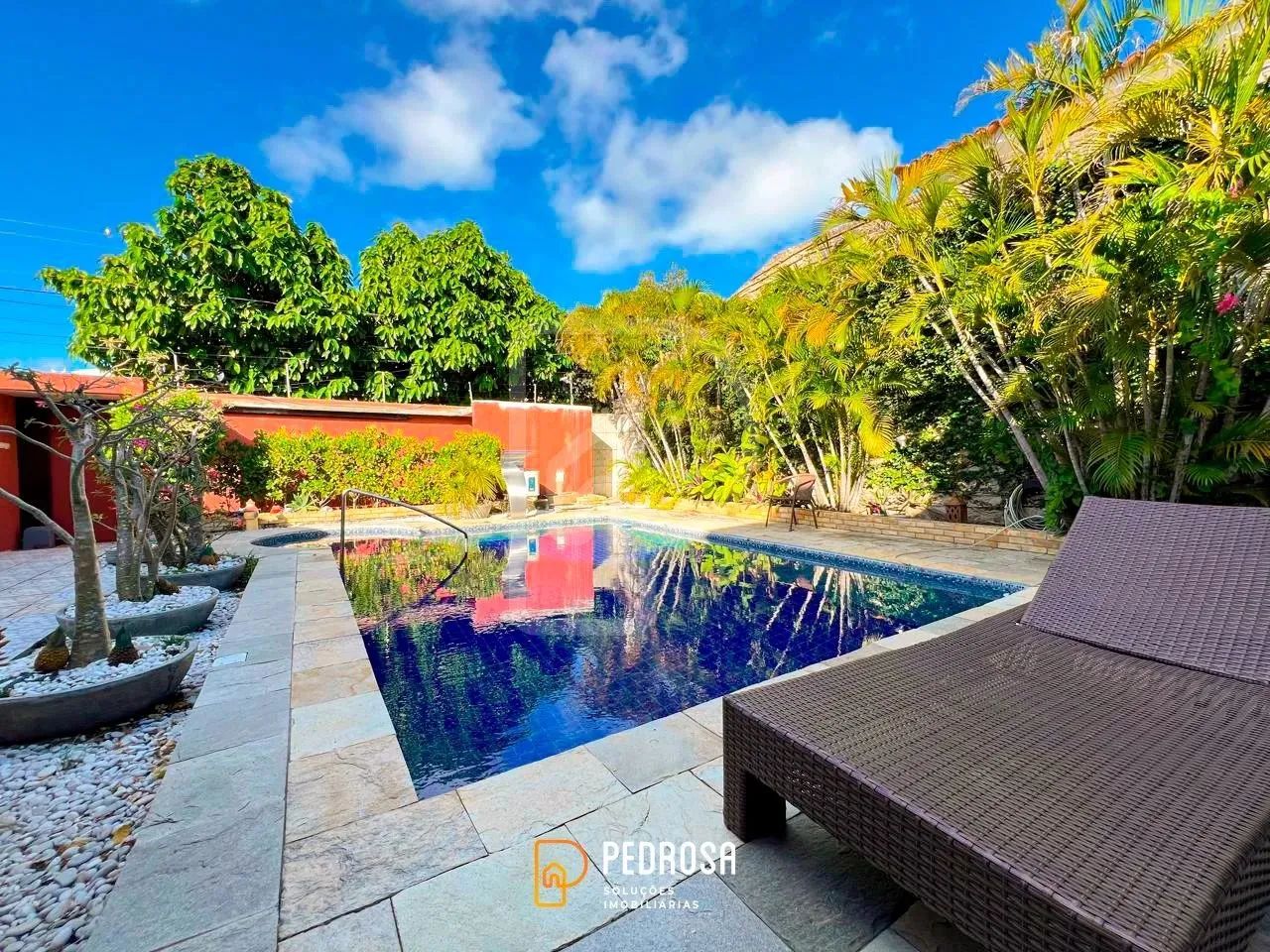 Casa duplex com 376m2 | 4 suítes | piscina aquecida | 4 vagas | Capim Macio Natal/RN - Foto 3