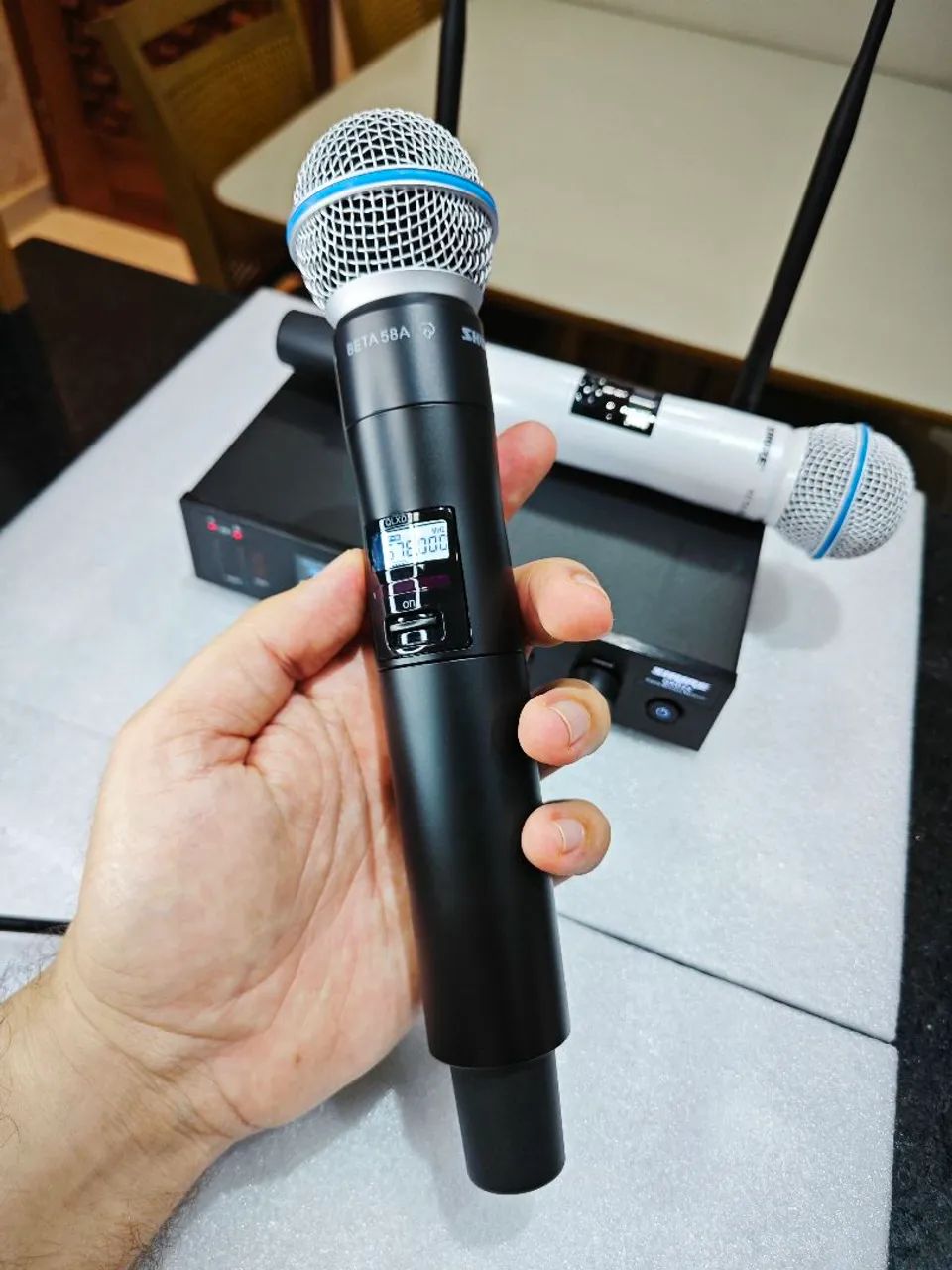 Microfone Shure QXD24 Duplo Branco e preto  - Foto 3