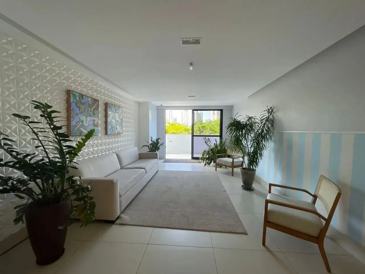 Apto no Miramar- 84,81m²- 03Qts s/ 01Ste + DCE- 02Vgs- Lazer Completo!