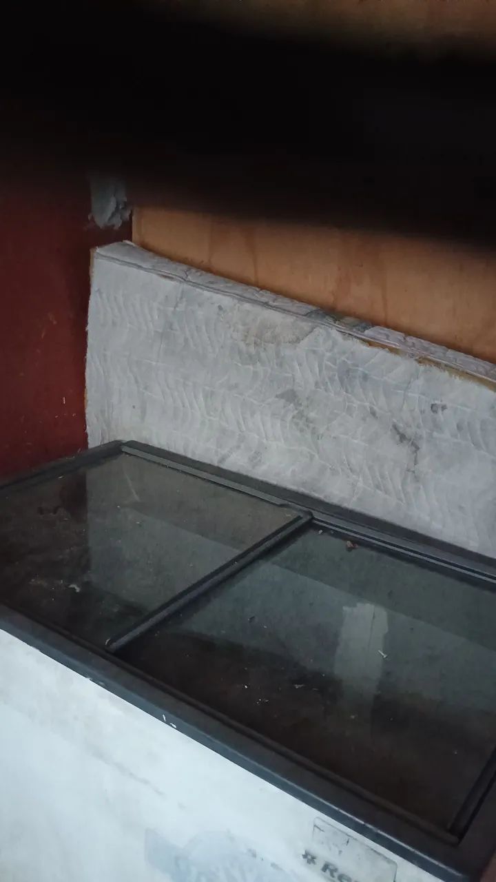 Freezer Horizontal Reubly 400 litros  precisa de conserto  - Foto 3