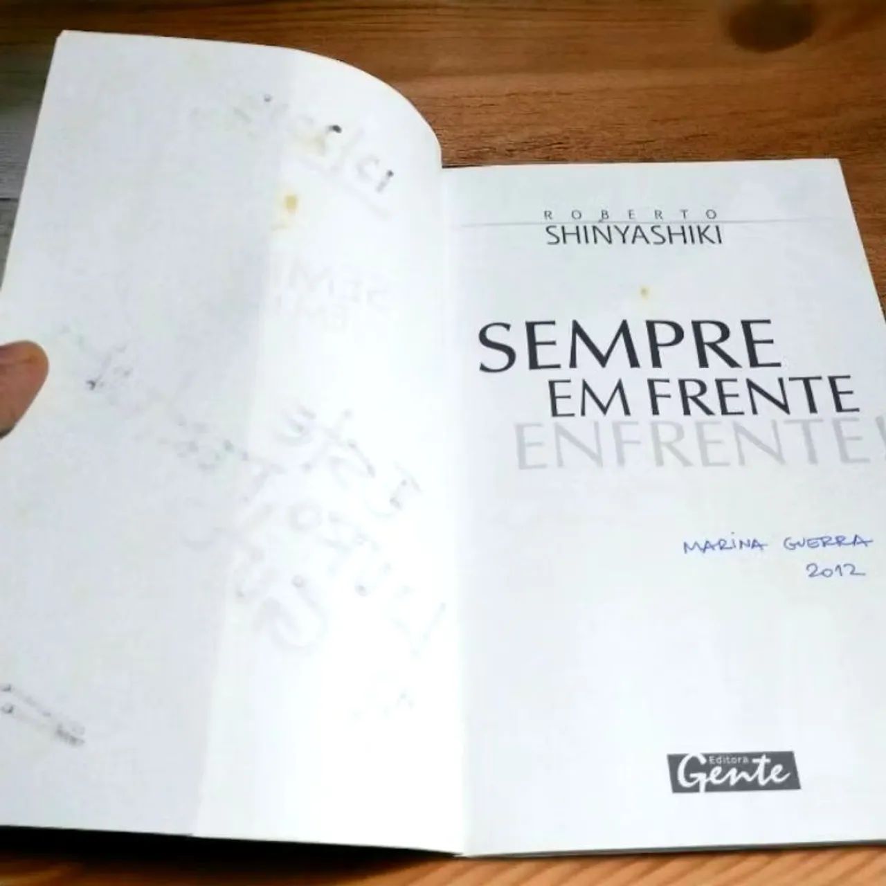 Livro: Sempre em Frente - Roberto Shinyashiki - Foto 5