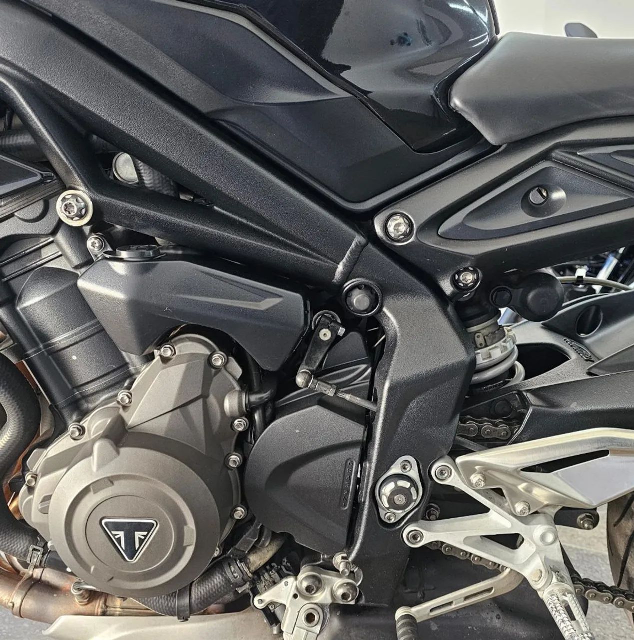 TRIUMPH STREET TRIPLE 765 S - 2018/2018 - 24.640km<br> - Foto 4