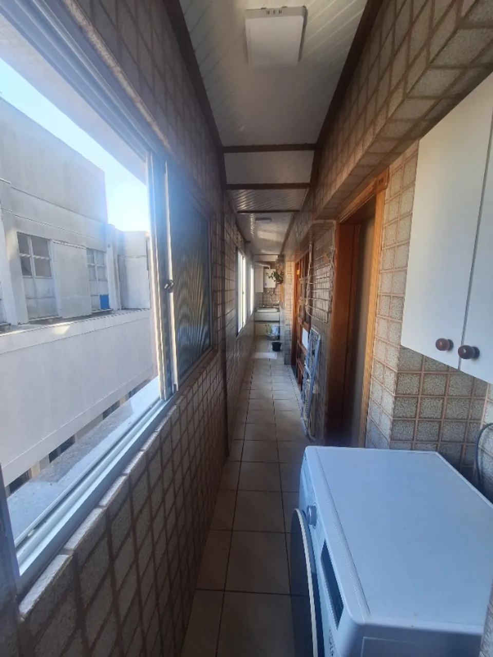 Apartamento da esquina democrática. Um por andar