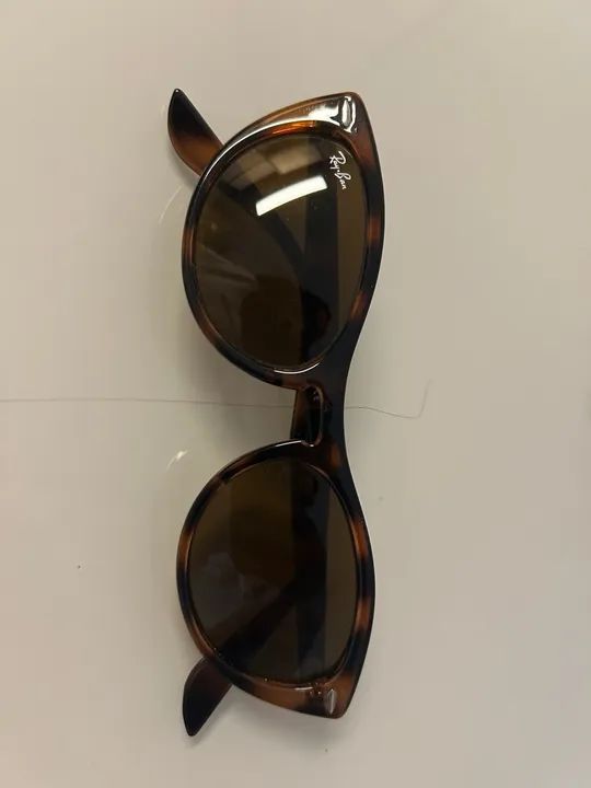 Óculos de sol Ray-Ban gatinho - Foto 2