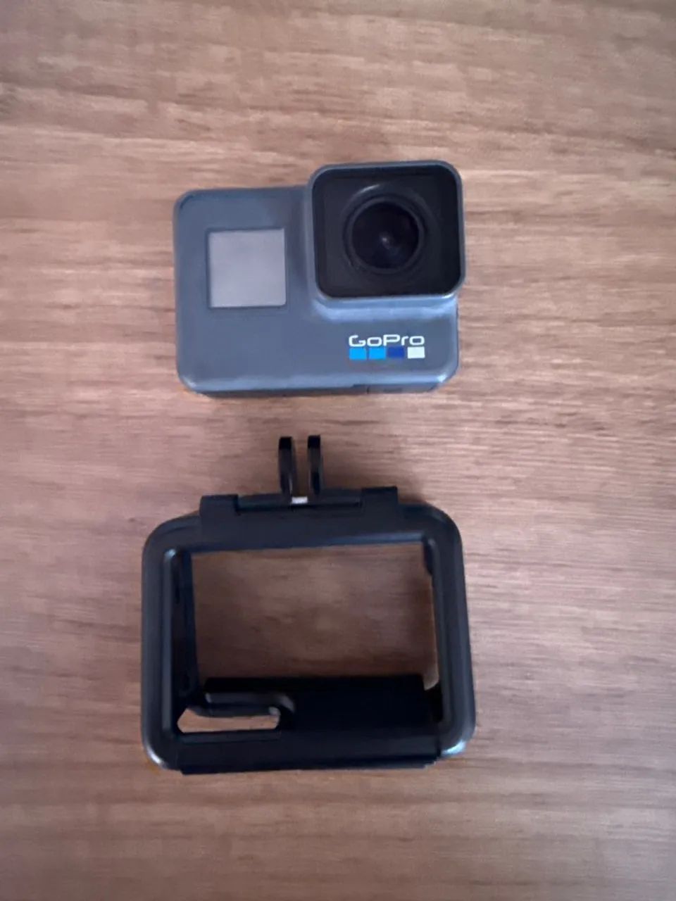 GoPro Hero 6 com acessórios - Filmadora de Ação