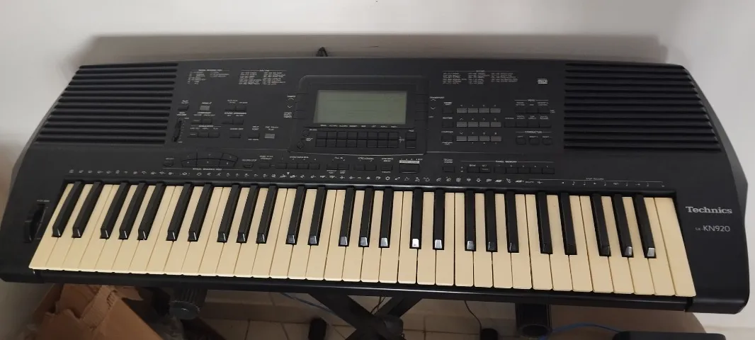 Teclado Technics SX KN720