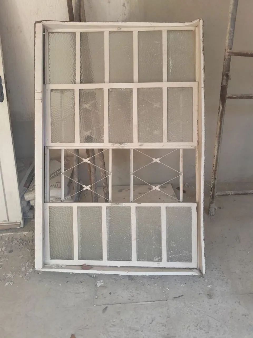 JANELA DE VIDRO(VITRÔ)