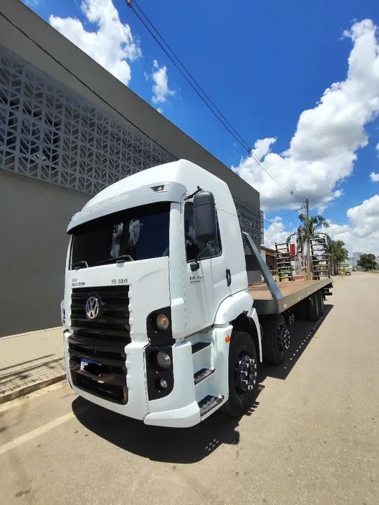 Caminhao prancha 19320 4 eixo 8x2 