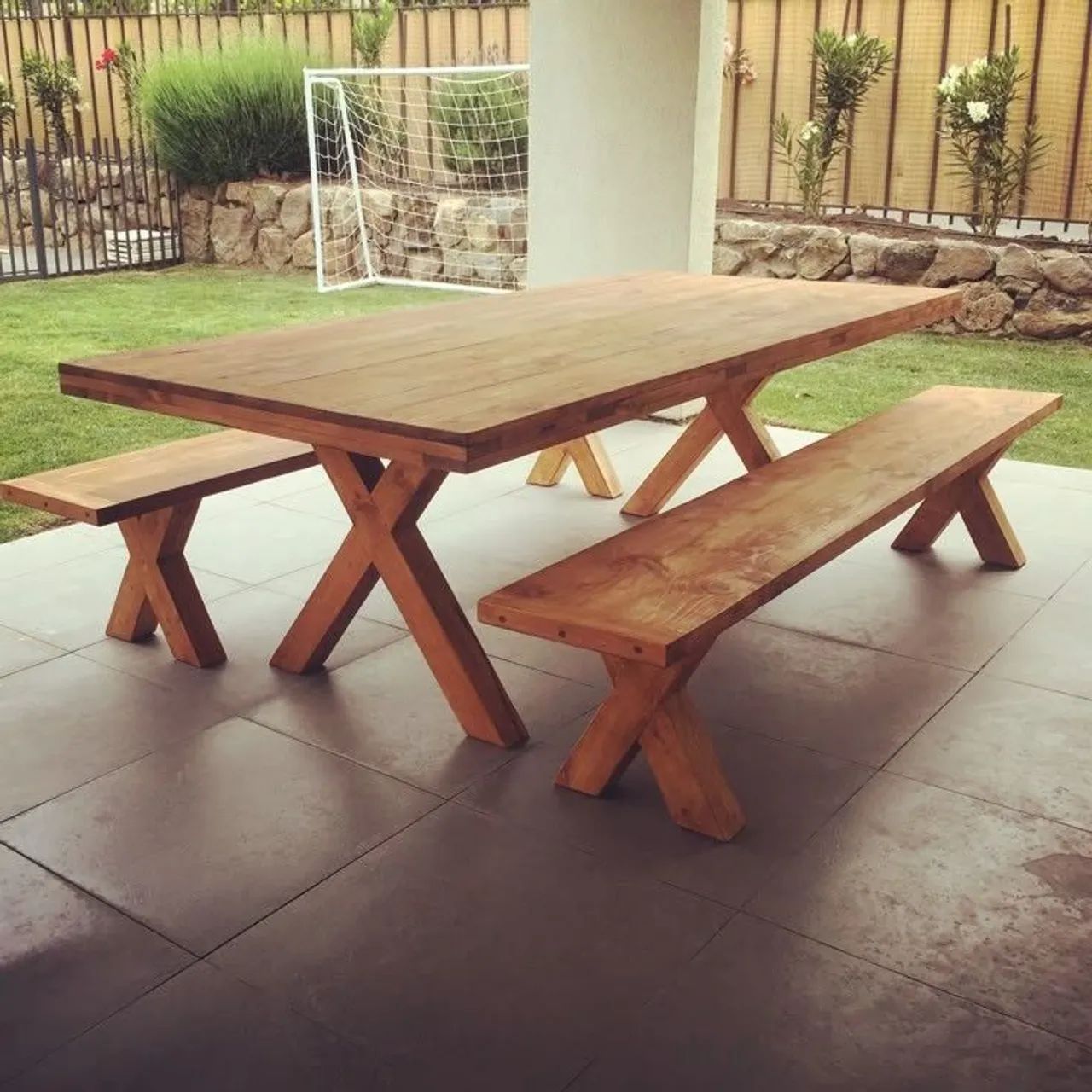 Mesa de madeira rústica para jardim - Foto 2
