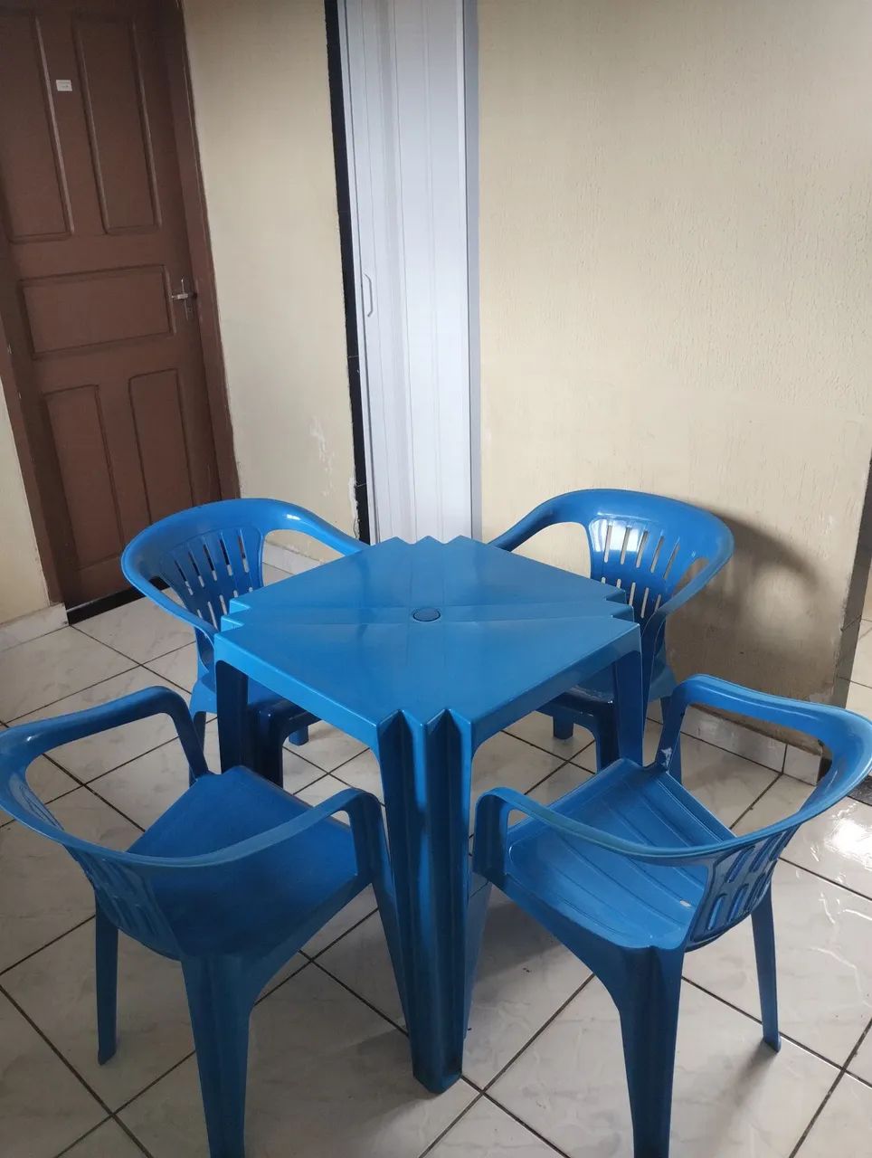 Conjunto de mesa e cadeiras Tramontina  - Foto 5