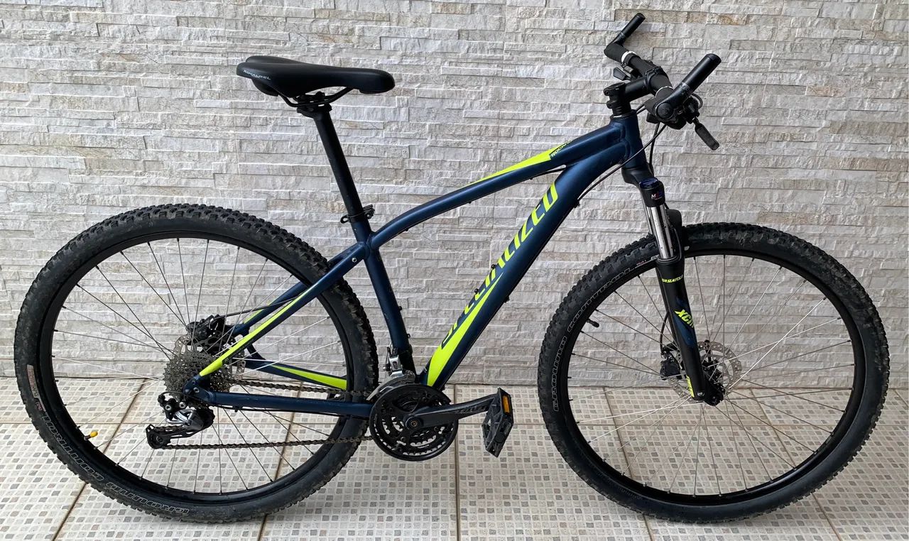 Bicicleta MTB SPECIALIZED ROCKHOPPER Aro 29