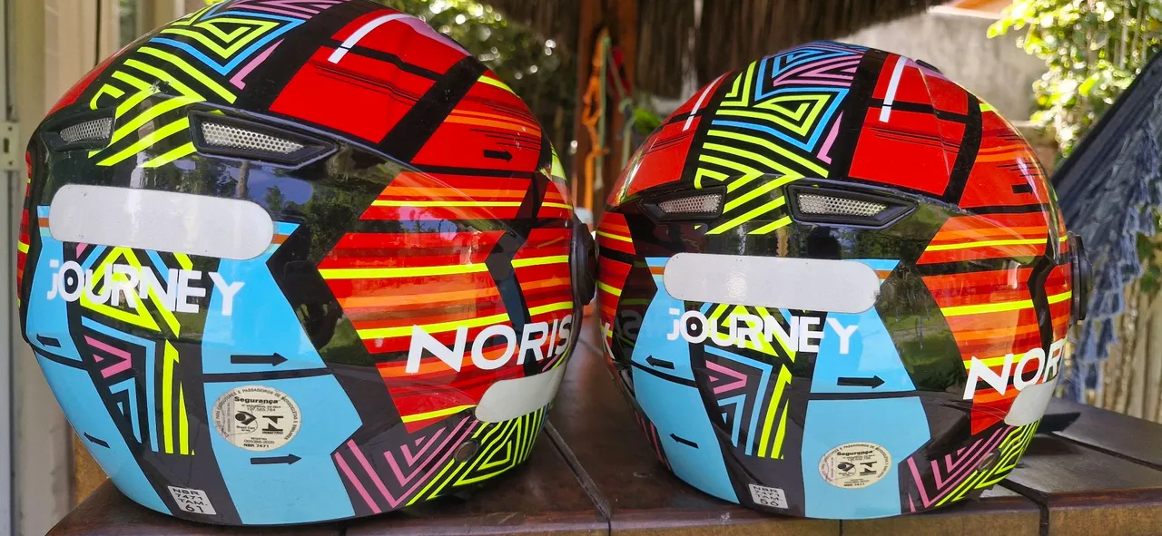 Capacete Noris Journey com Design Moderno