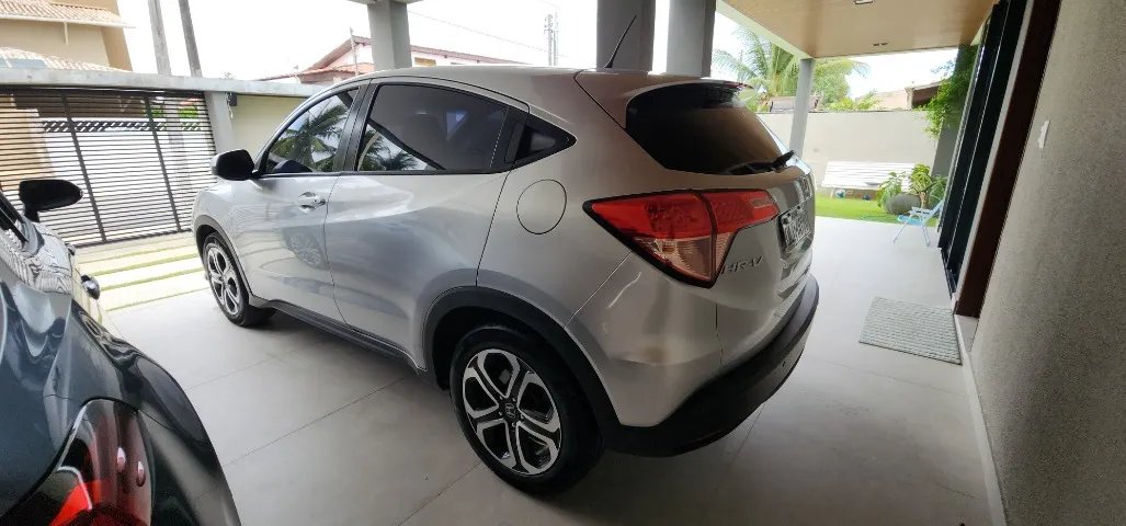 Honda HR-V LX - Automático - 2016 - Prata - Única dona desde 0Km