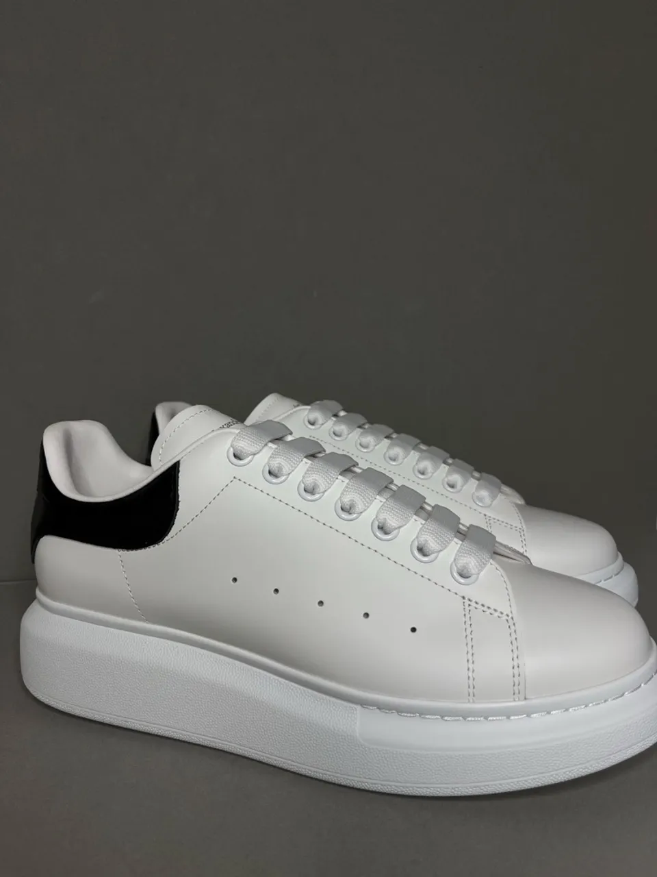 Tênis Alexander McQueen