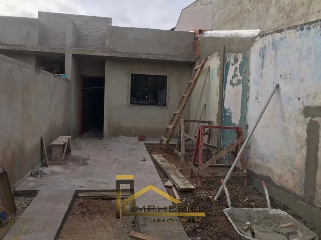 CASA RESIDENCIAL em CURITIBA - PR, TATUQUARA
