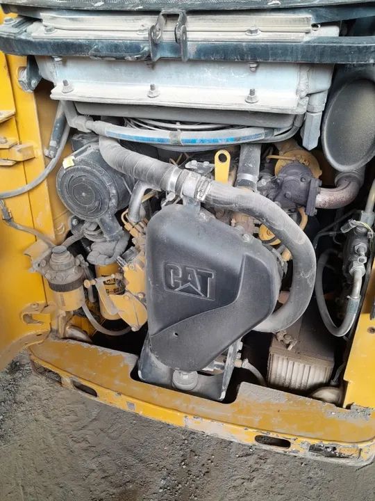 Mini Carregadeira Caterpillar 2013 Modelo 226B3 Operacional  - Foto 5