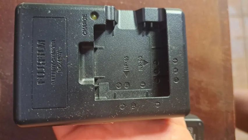 2 carregadores para câmeras fujifilm x10 e x20 - Foto 4