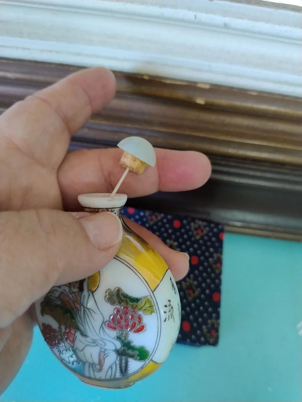 Perfumeiro antigo pintado a mão  - Foto 3