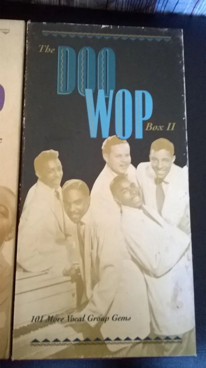 Box 8 CD's + encarte The Doo Wop 101 vocal group gems from the golden age of rock 'n' roll - Foto 3