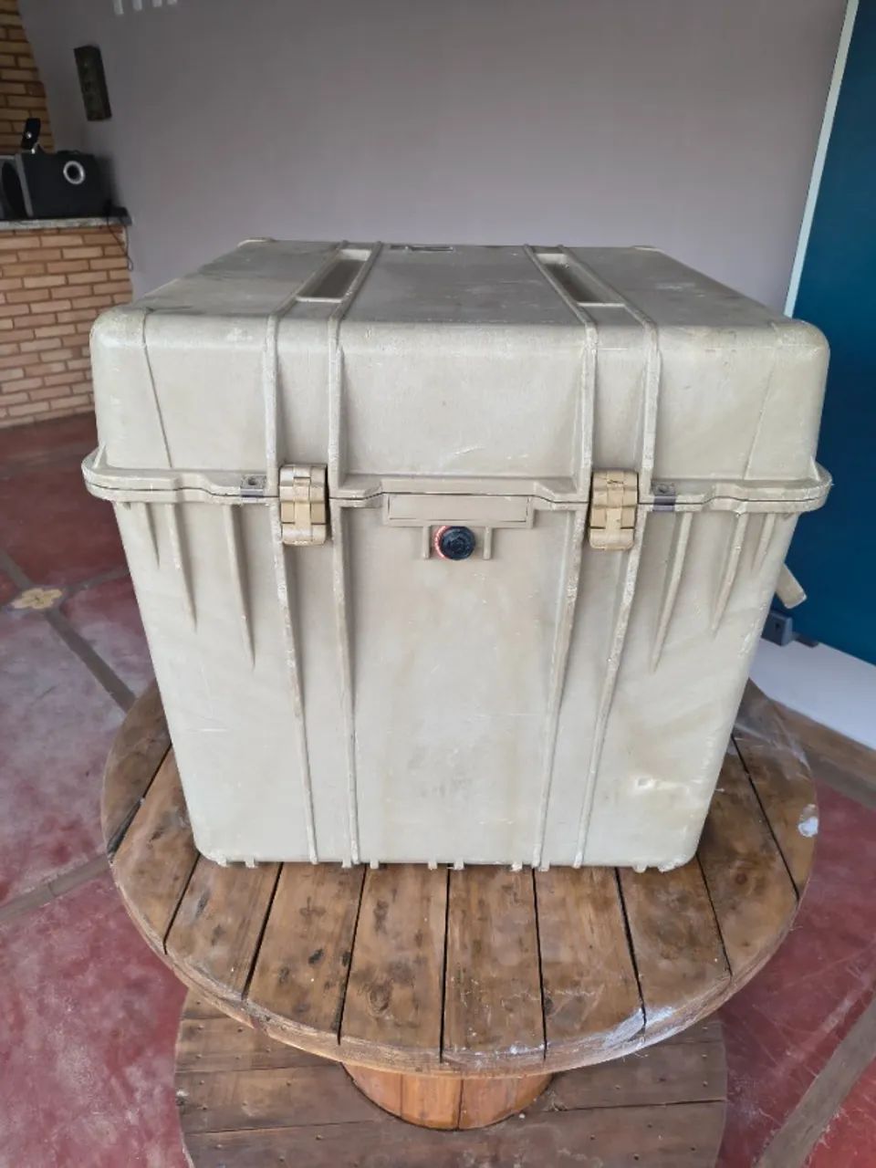 Container Pelican Militar USA 670 x 670 x 630 mm - Caida de Ferramentas - Armazenamento
