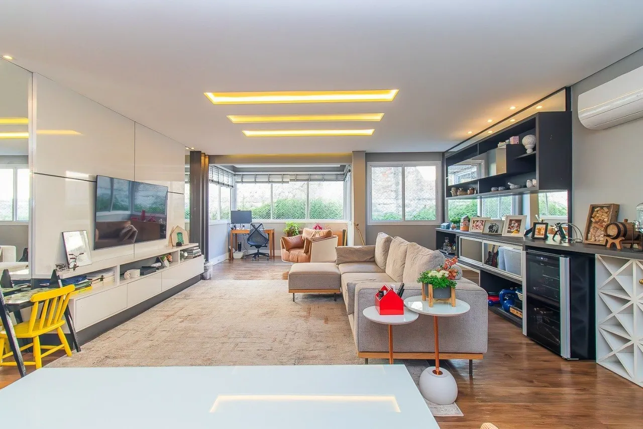 Apartamento 3 dormitórios, 3 suítes, 2 vagas