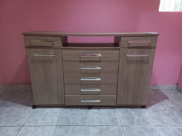 Armário com gavetas para roupas