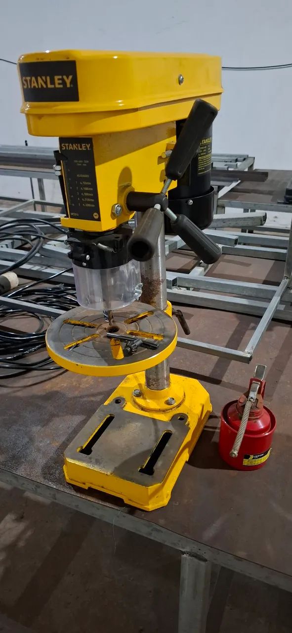 Furadeira de bancada 64385785589507122