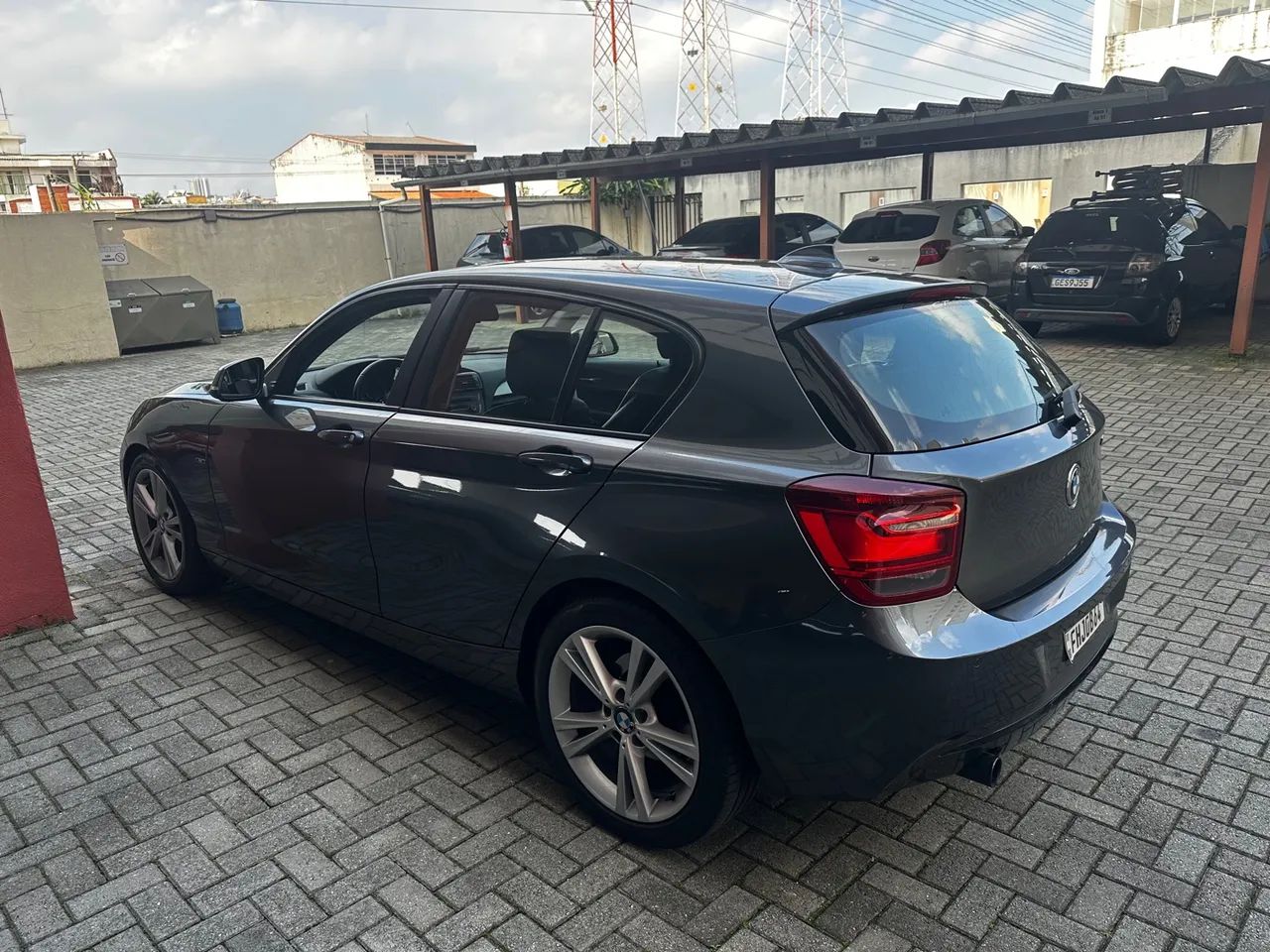 BMW 118i | Baixa KM - Nova - Volante M Sport  - Foto 2