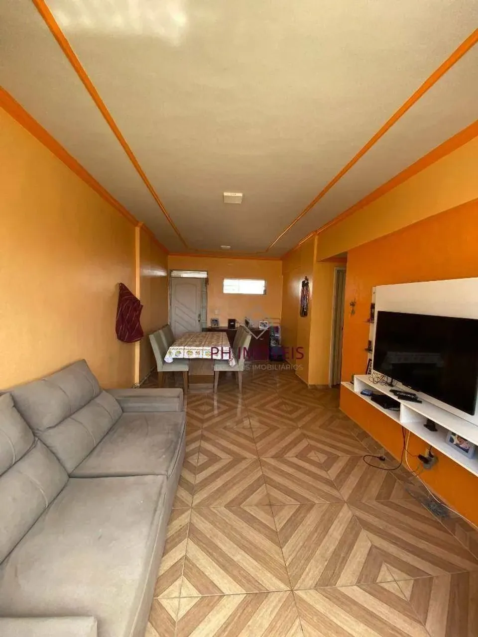 Apartamento à Beira Mar com 2 dormitórios na Praia da Avenida - 90m²