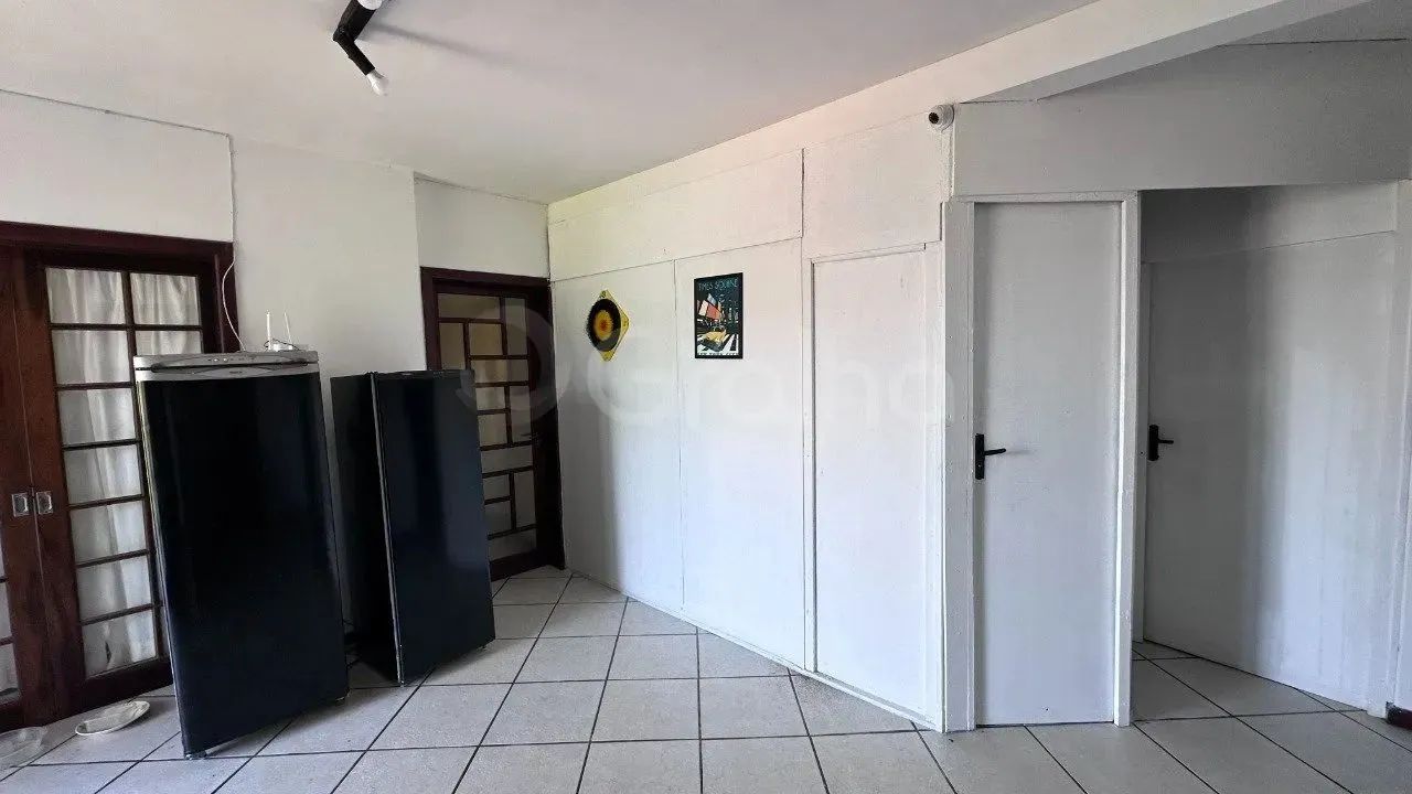 Casa de 329m² com 5 quartos sendo 2 suítes na Agronômica - Foto 5