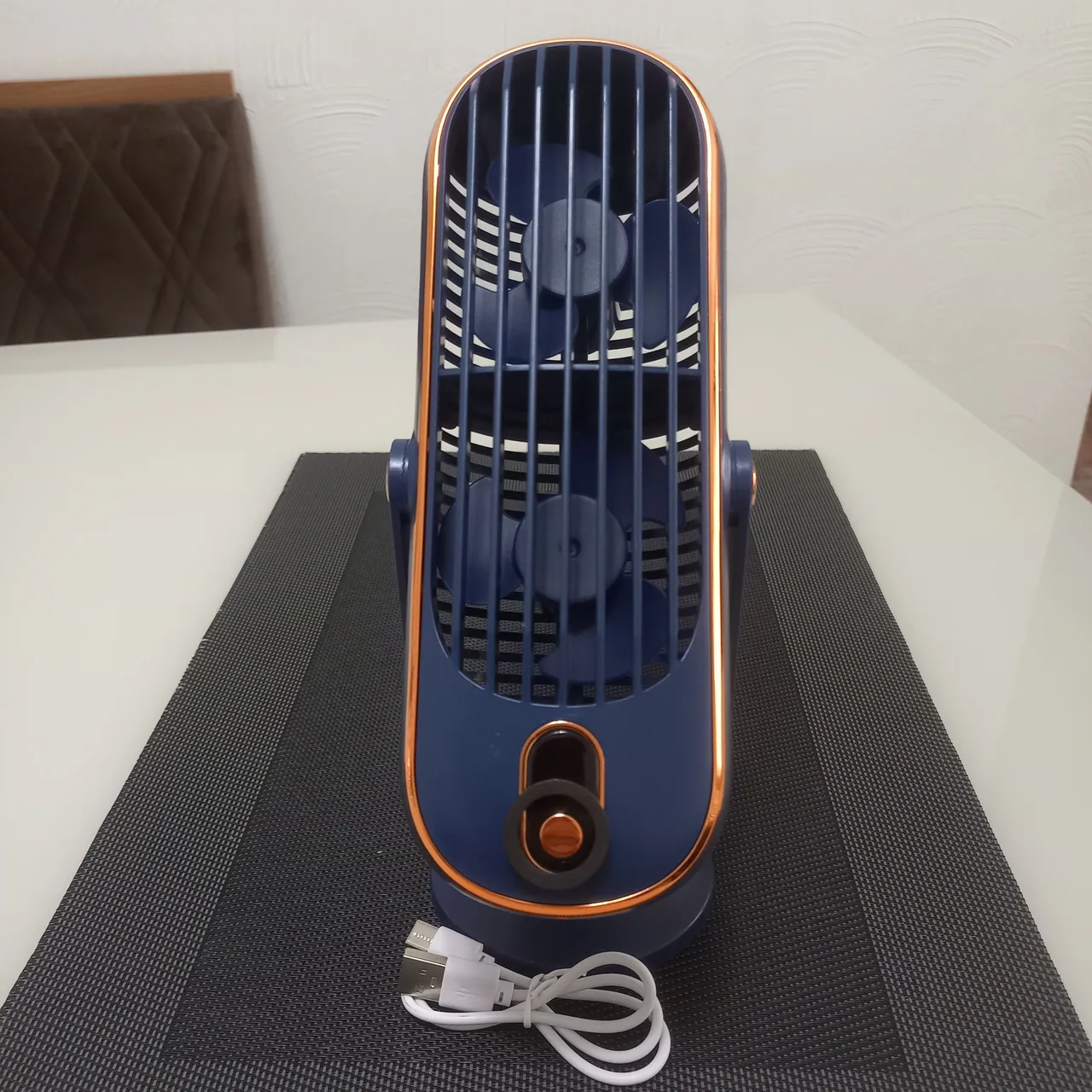 Ventilador de Mesa USB Portátil - Ideal para o Verão!