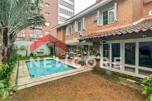Casa em Rua Alcides Gonzaga - Boa Vista - Porto Alegre/RS