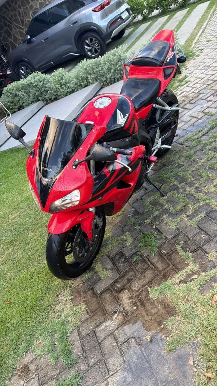 CBR 1000RR Fireblade 2008 - Foto 3