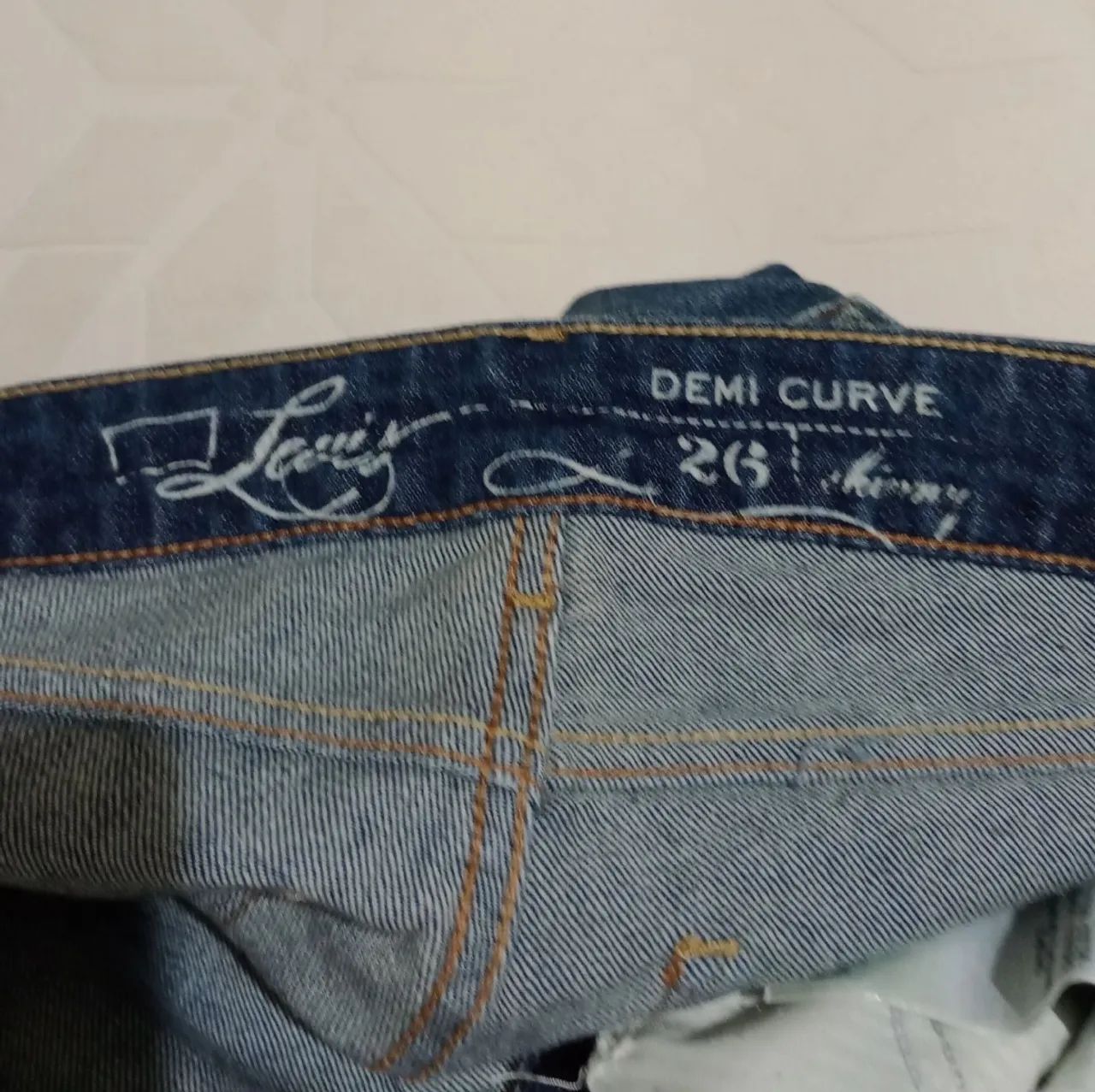 Calça Levi?s feminina original - tamanho 36 - Foto 5