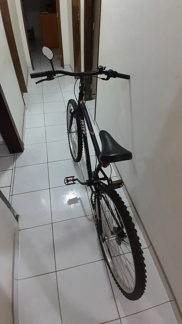 Bicicleta aro 26 com 7 marchas retrovisor e sino - Foto 2