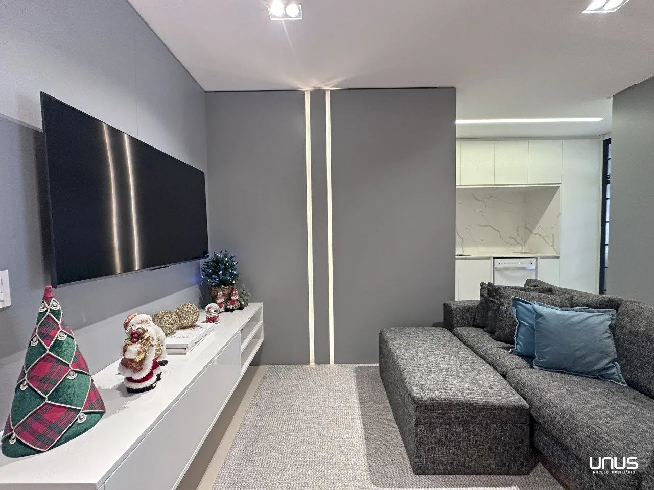 Apartamento com 2 dormitórios na Agronômica - Foto 2