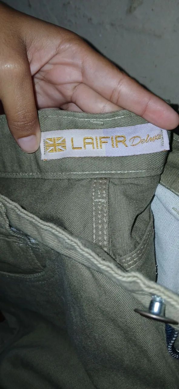 Calça cargo cor verde militar com bolsos  - Foto 3