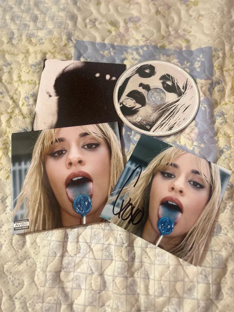 CXOXO + card autografado - Camila Cabello 