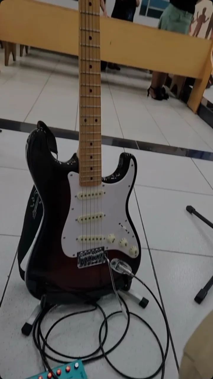 Guitarra stratocaster sx  - Foto 3