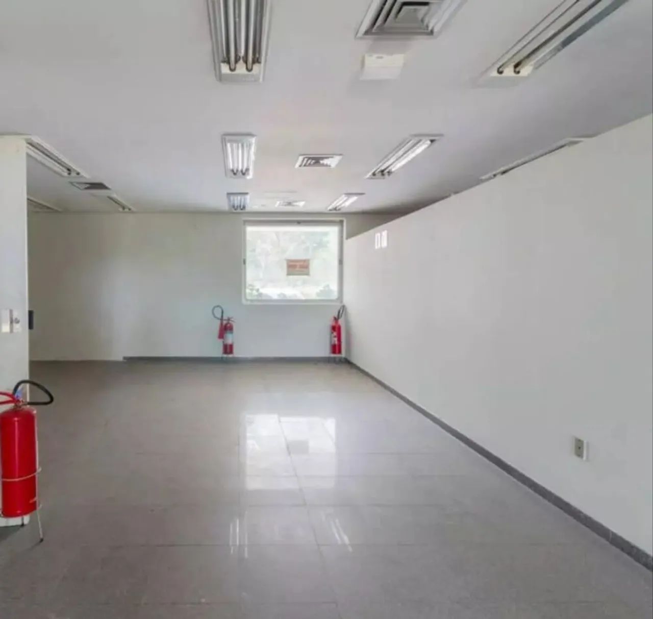 Loja na Avenida General Furtado Nascimento, 740  180 m² - Foto 5