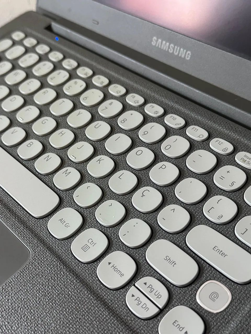 Notebook Samsung - Ideal para Estudos e Trabalho (SSD + Bateria Ok) - Foto 2