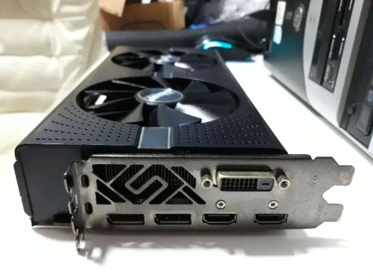 Placa de video Shappire Nitro+ 8gb