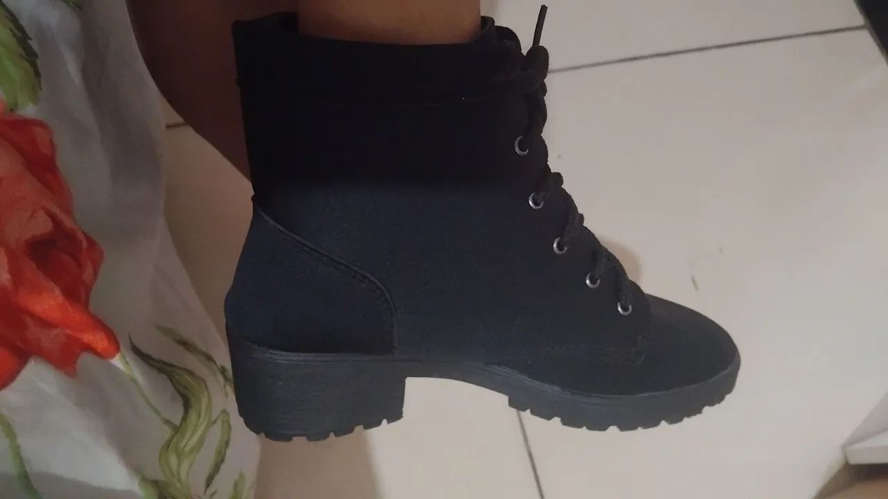 Bota feminina N 36 ou 37 - Foto 2