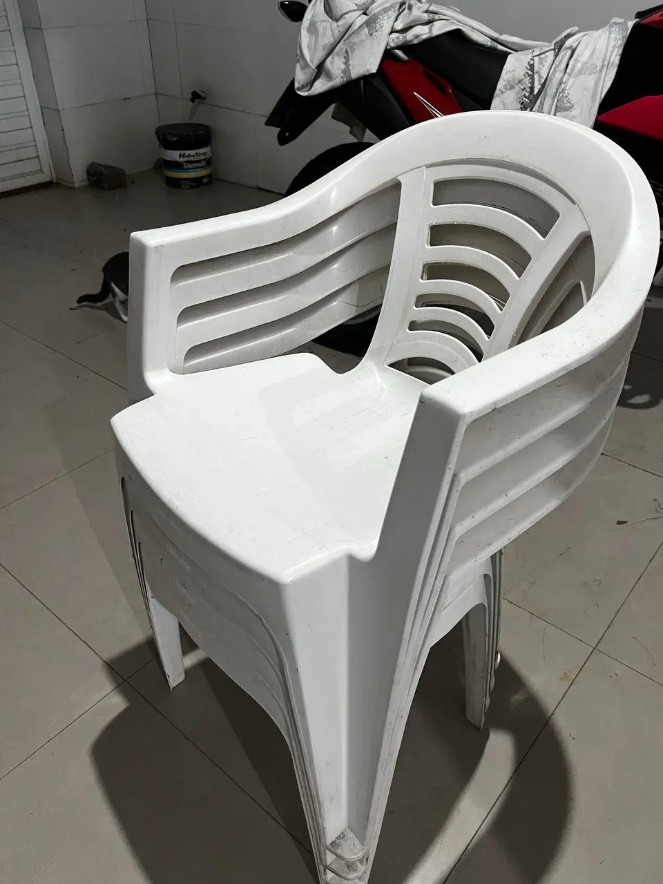 Cadeira de plástico  - Foto 3