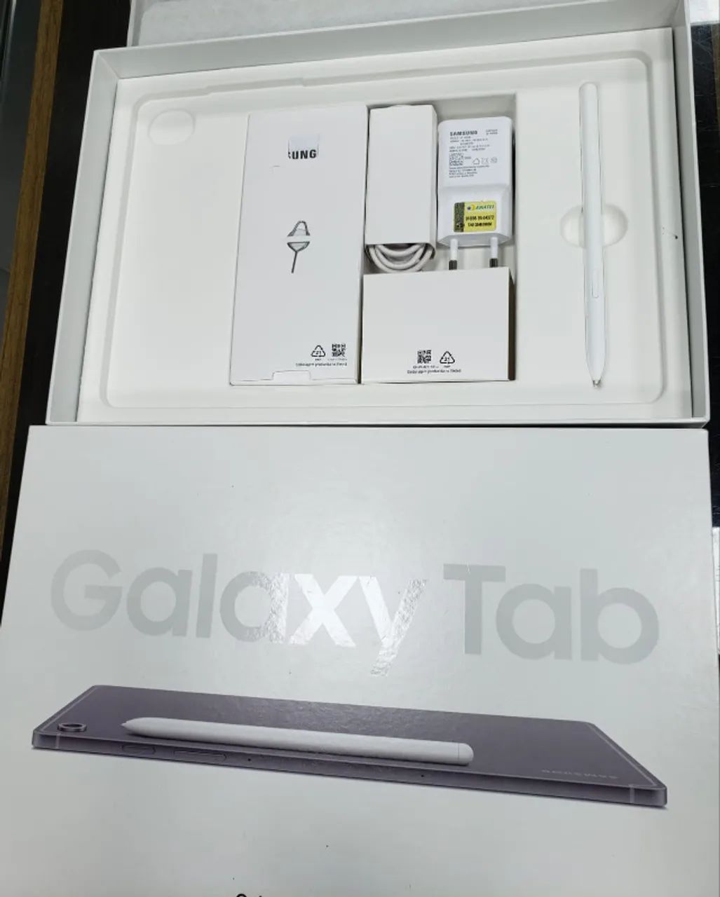 Tablet Samsung S10 Fe 5g 8gb ram 128gb  - Foto 2