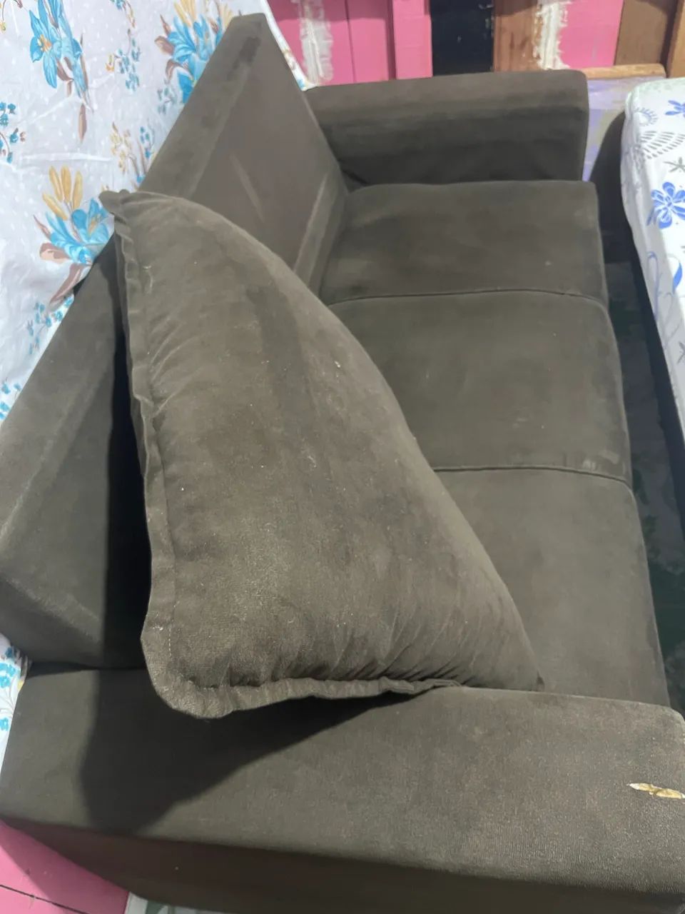 Vendo sofá de 2 e 3 lugares - Foto 5